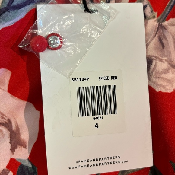 Fame and Partners Red Floral Dress - Picture 10 of 11